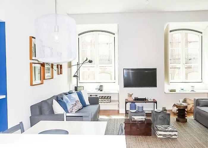 Luxury And Beautiful Apartment In Chiado