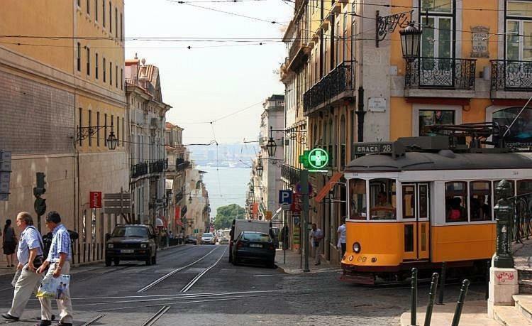 Luxury And Beautiful In Chiado Apartment Lissabon